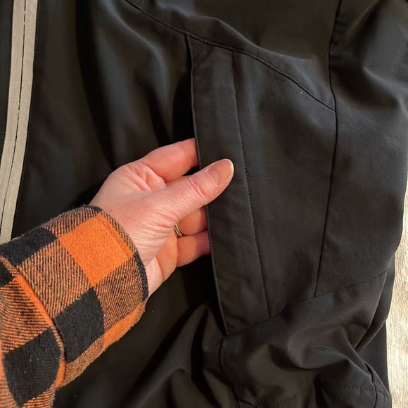 K-SWISS Black Zip-Up Lightweight Vented Reflection Tape Jacket, Size Men’s Large - Picture 6 of 16